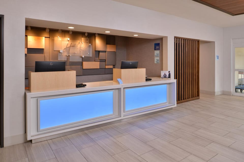 Holiday Inn Express Stockton Southeast By IHG Hotel in Stockton