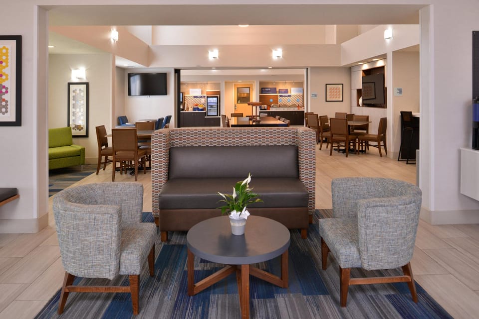 Holiday Inn Express Stockton Southeast By IHG Hotel in Stockton