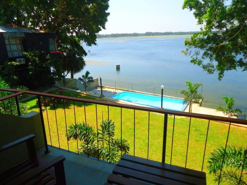 Lake Wind Hotel Resort in Southern Province