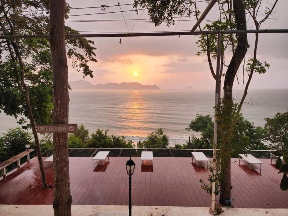 Phu Pha Na Lay Cafe'n Camping Resort in Thailand