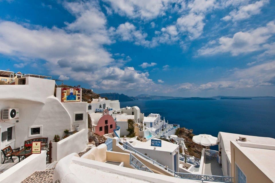 Chroma Suites Apartment hotel in Oia