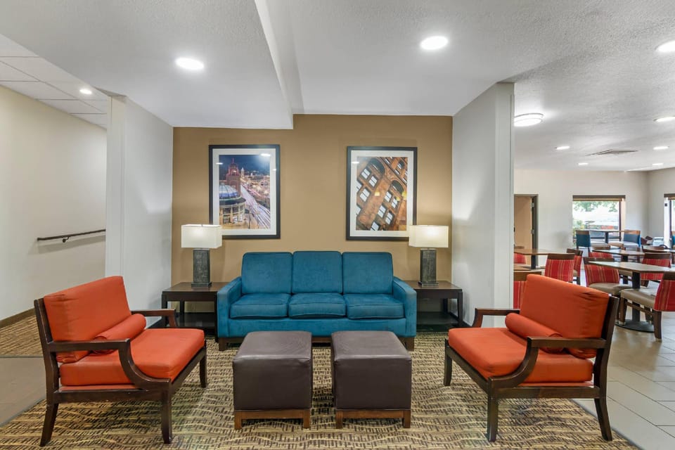 Comfort Inn & Suites Kansas City - Northeast Hotel in Kansas City