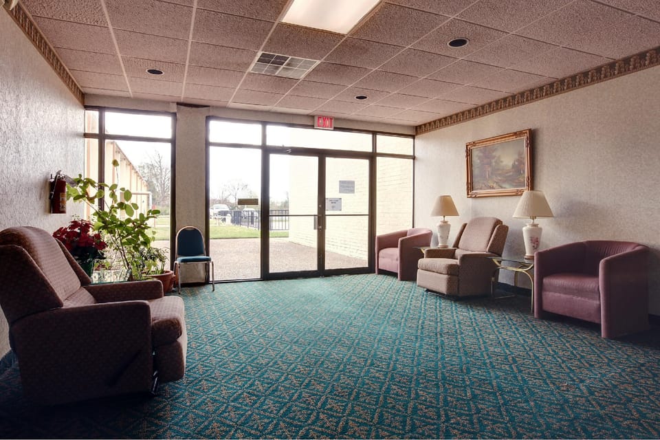 Americas Best Value Inn Marshall Motel in Marshall