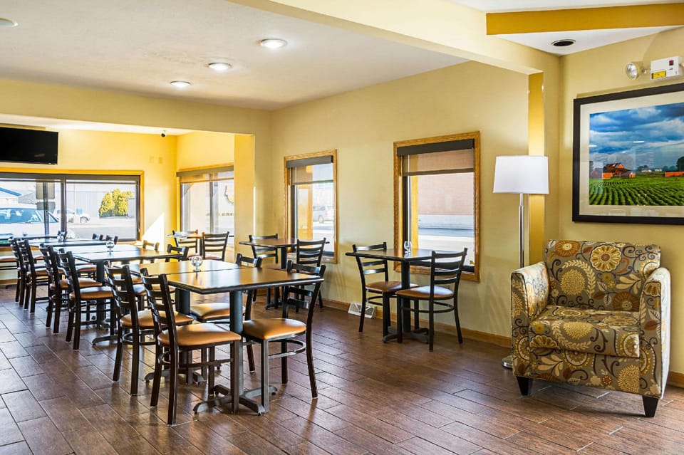 Quality Inn & Suites Greensburg I-74 Hotel in Indiana