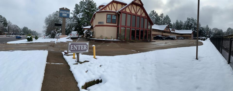 Stratford Inn Tyler Hotel in Tyler