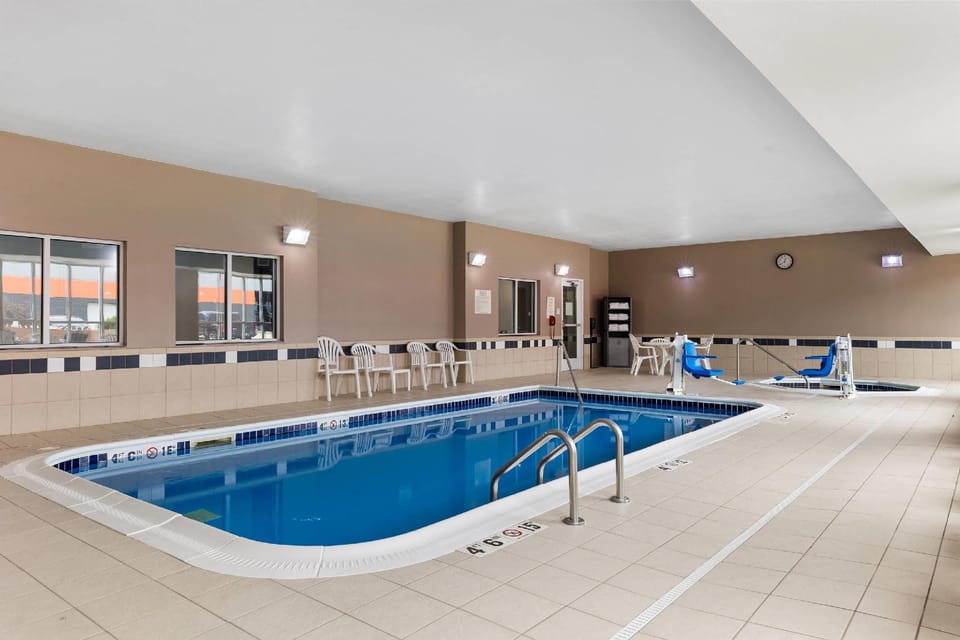 Comfort Inn & Suites Marion I-57 Hotel in Marion