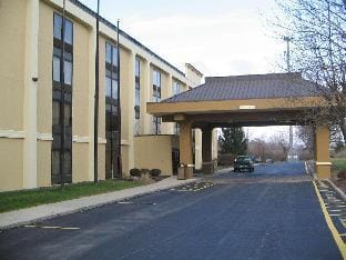 The Hotel@Dayton South Hotel in Centerville