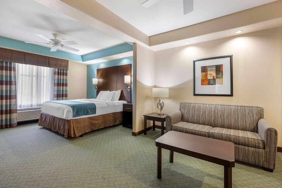 Suite room