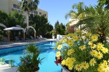 Marianna Hotel in Germasogeia