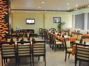 Center Point Hotel and Restaurant Hotel in Uttarakhand