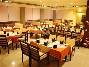 Center Point Hotel and Restaurant Hotel in Uttarakhand