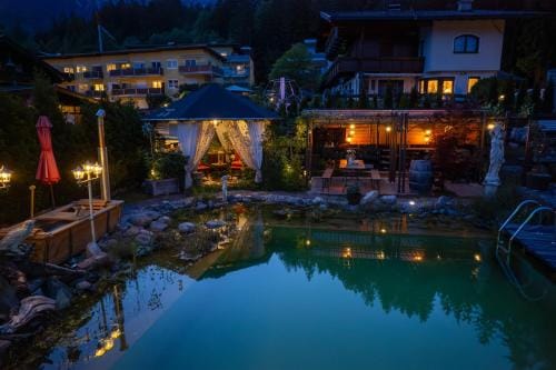 Gastehaus Waldrand Garni Hotel in Tyrol