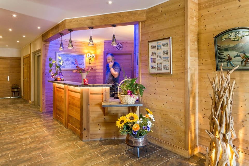 Chalet-Hotel Le Beausoleil, The Originals Relais Hotel in Villarembert