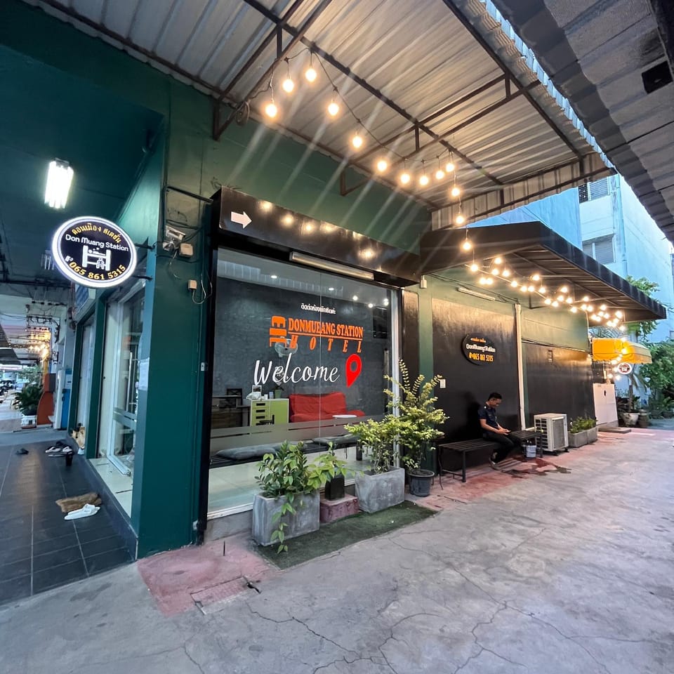 Donmueang Station Hotel Hostel in Bangkok