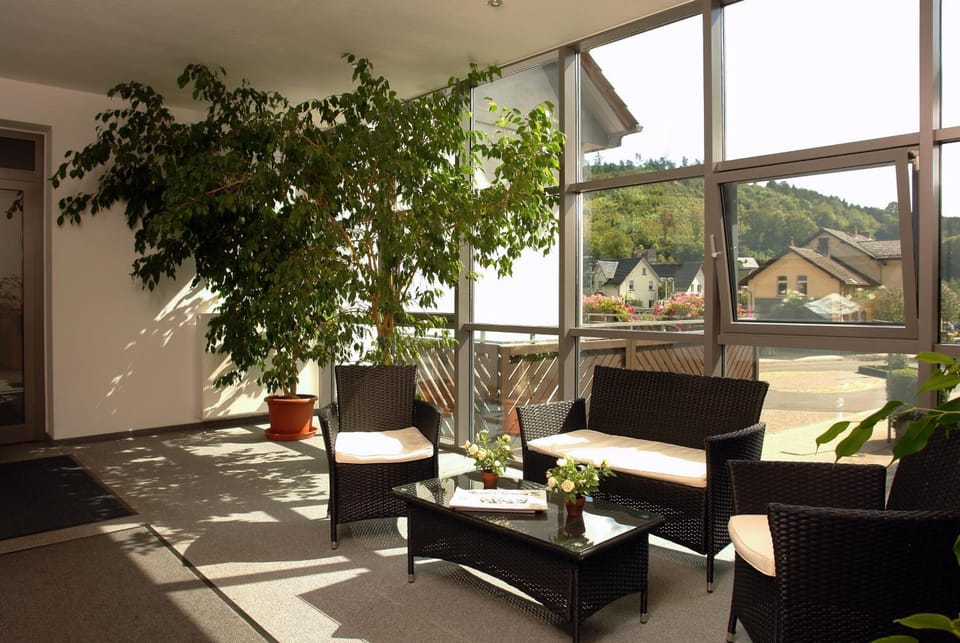 Shared lounge/TV area