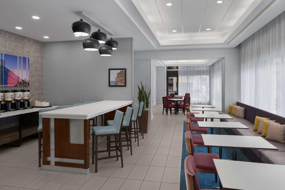 Hampton Inn Cleveland-Downtown Hotel in Cleveland Heights