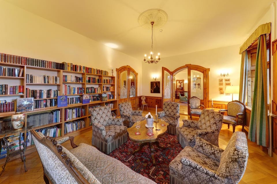 Hotel Schweizerhof Sta Maria Hotel in Canton of Grisons