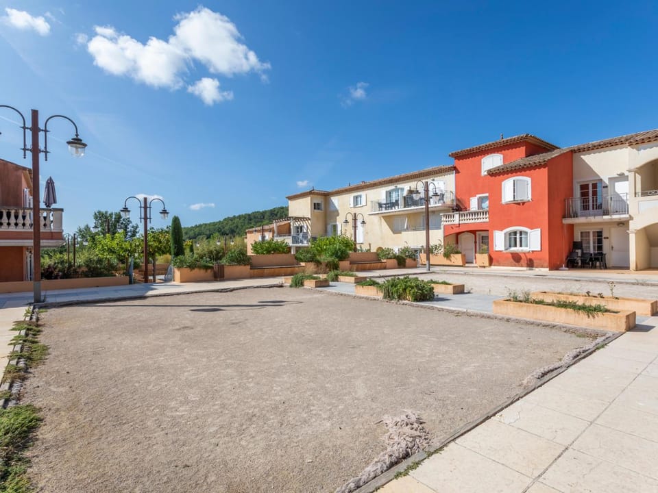 Vacanceole – Le Domaine de Camiole Resort in French Riviera