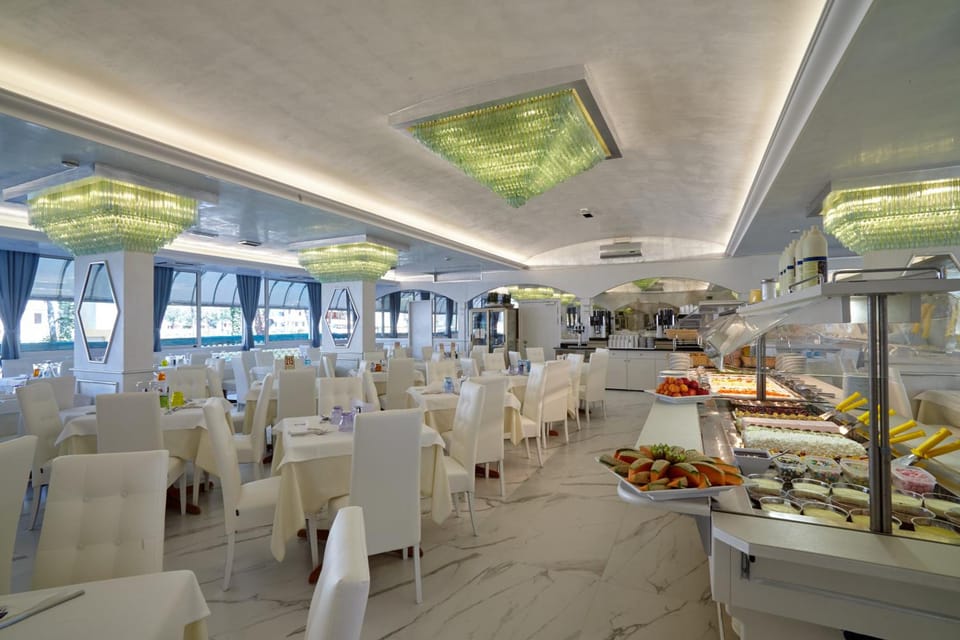 Hotel Helen Hotel in Caorle