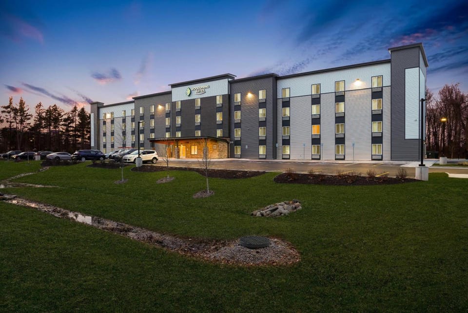 WoodSpring Suites East Lansing - University Area Hotel in East Lansing