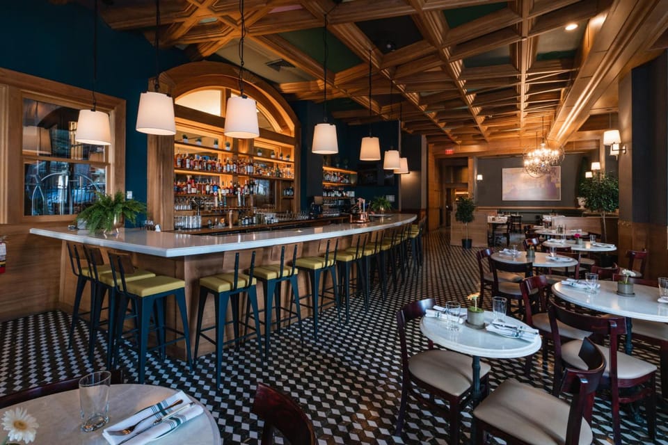 Bar/lounge