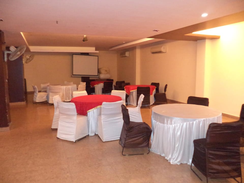 Kochar Plaza Hotel  Hotel in Delhi
