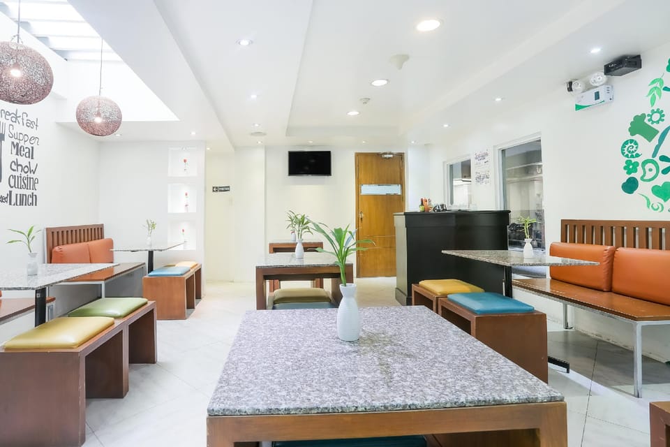Royale Parc Inn & Suites Hotel in Quezon City