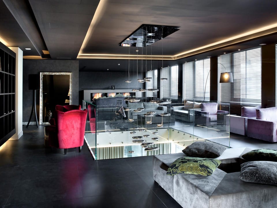 Bar/lounge