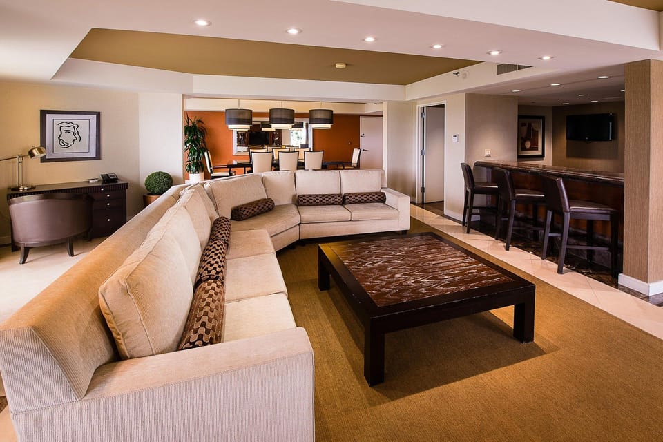 Hilton La Jolla Torrey Pines Hotel in La Jolla