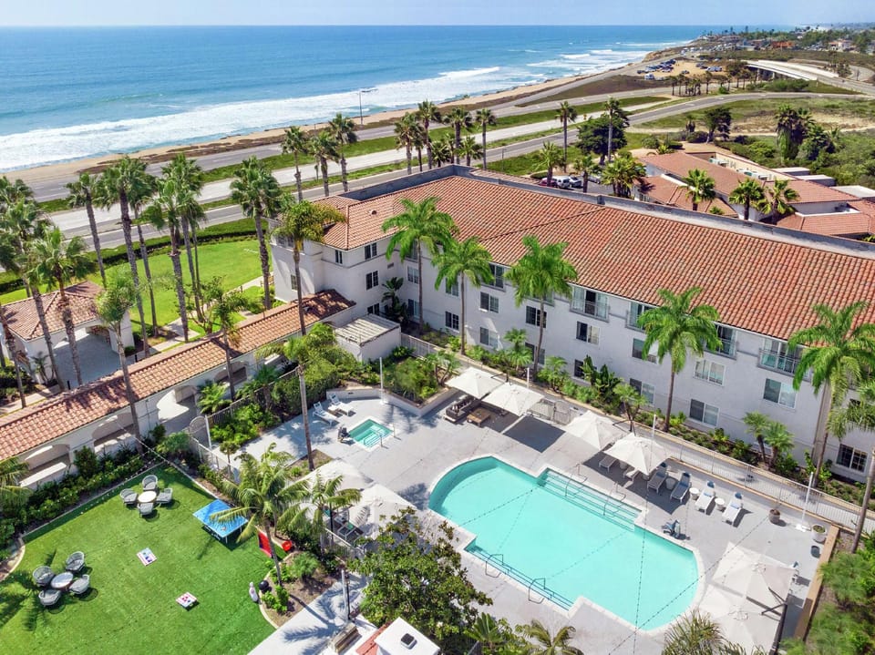 Hilton Garden Inn Carlsbad Beach Hotel in Carlsbad