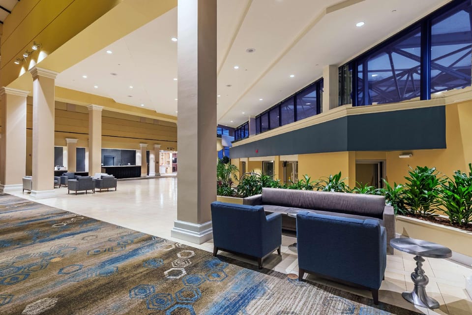 DoubleTree by Hilton Tulsa-Downtown Hotel in Tulsa