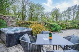 The Stables - 2 Bedroom Cottage - Princes Gate Hotel in Amroth