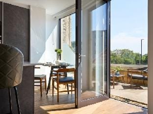 Viridian Apartments in Kew Bridge Serviced Apartments - St Georges Hotel in Brentford