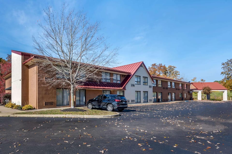Quality Inn Falconer - Jamestown Hotel in Allegheny River