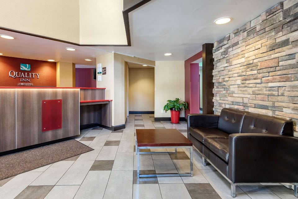 Quality Inn Falconer - Jamestown Hotel in Allegheny River