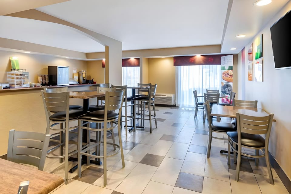 Quality Inn Falconer - Jamestown Hotel in Allegheny River