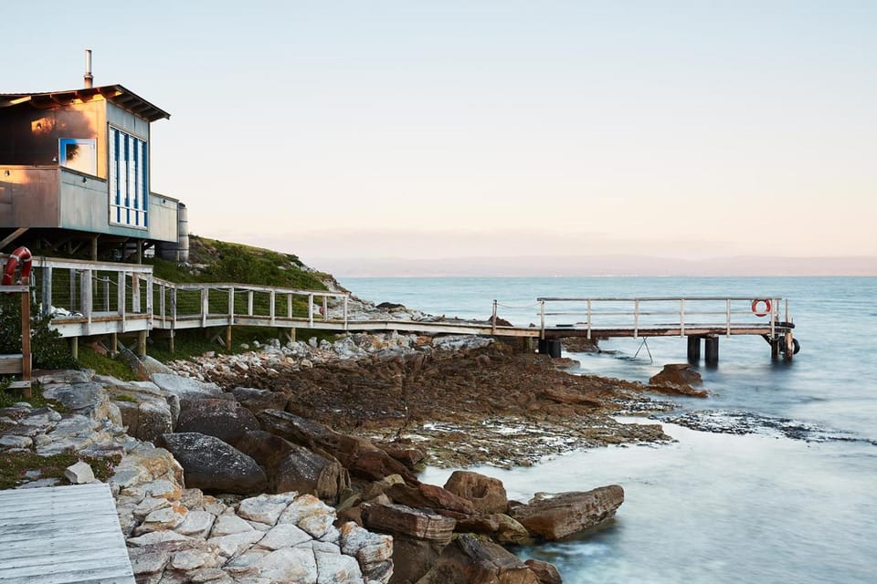 Picnic Island Resort in Freycinet