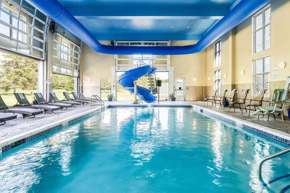 Comfort Suites DuBois Country Club Hotel in Allegheny River