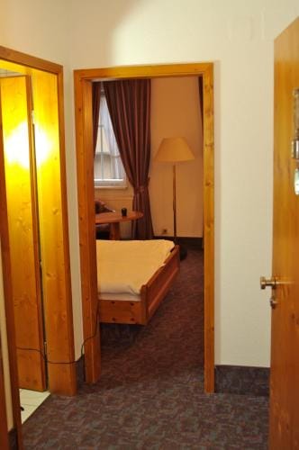 Gasthof zum Kauzen Inn in Hesse