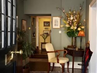 Burford House BH Hotel in West Oxfordshire District