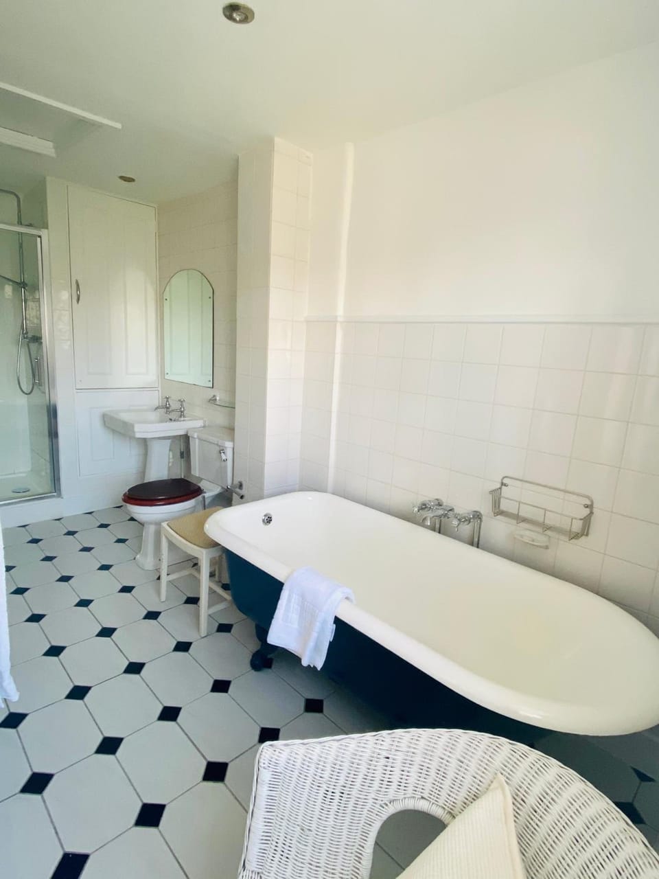 Burford House BH Hotel in West Oxfordshire District