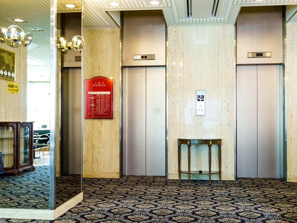 City Hotel Airport in Prince Hotel in Sennan