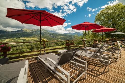 Chalet les Moineaux Chambres d'Hotes Hotel in Piedmont