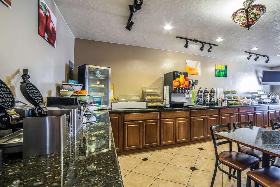 Quality Inn Zion Park Area Hotel in Hurricane