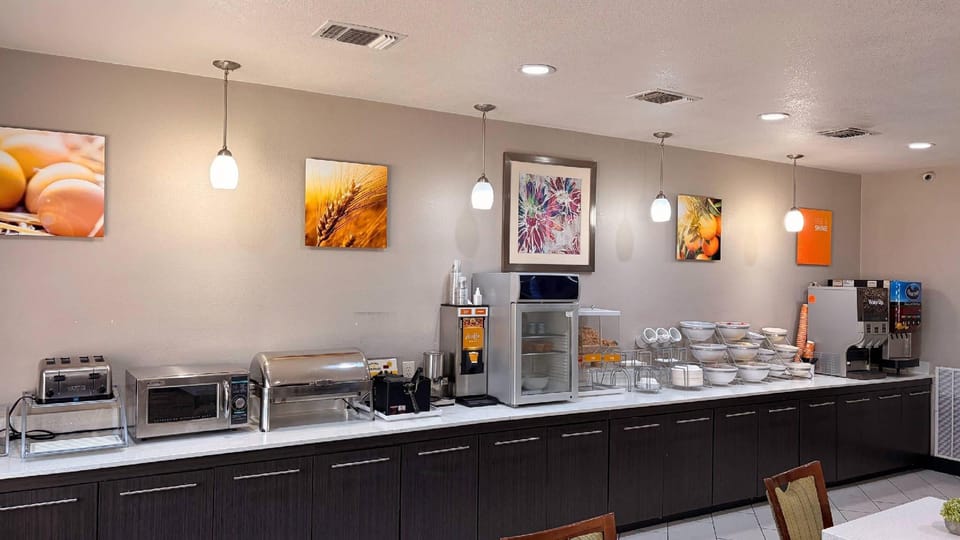 Comfort Suites Lewisville - Dallas Hotel in Lewisville