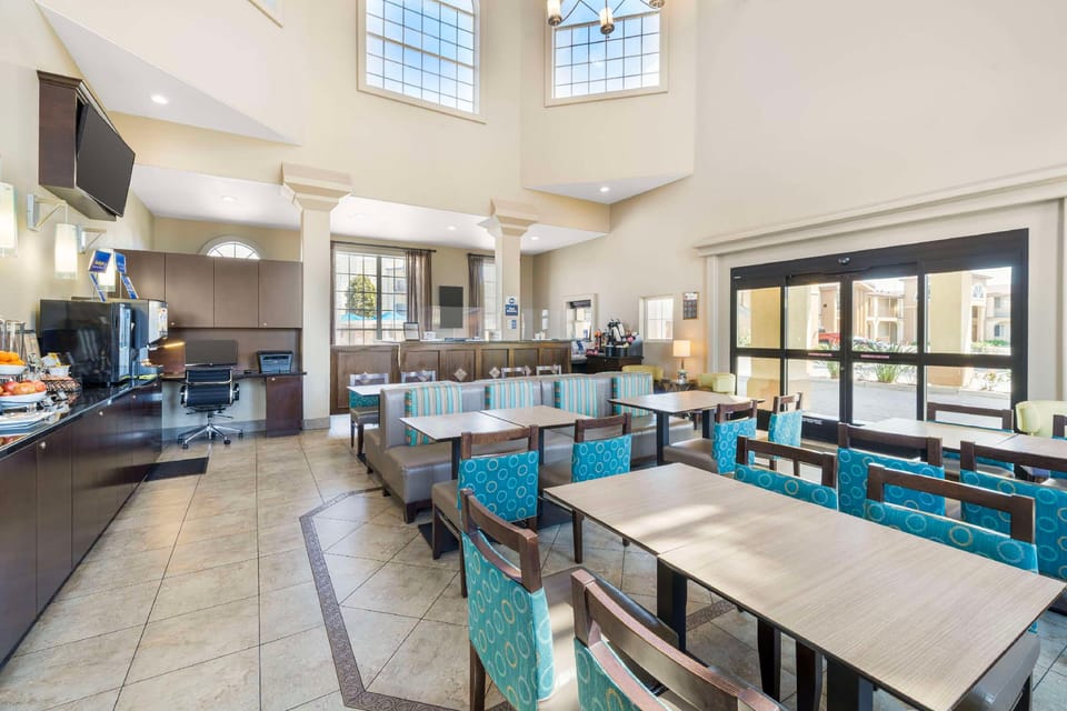 Best Western Oxnard Inn Hotel in Oxnard
