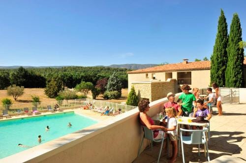 Residence Goelia Le Domaine du Moulin Blanc Hotel in Goult