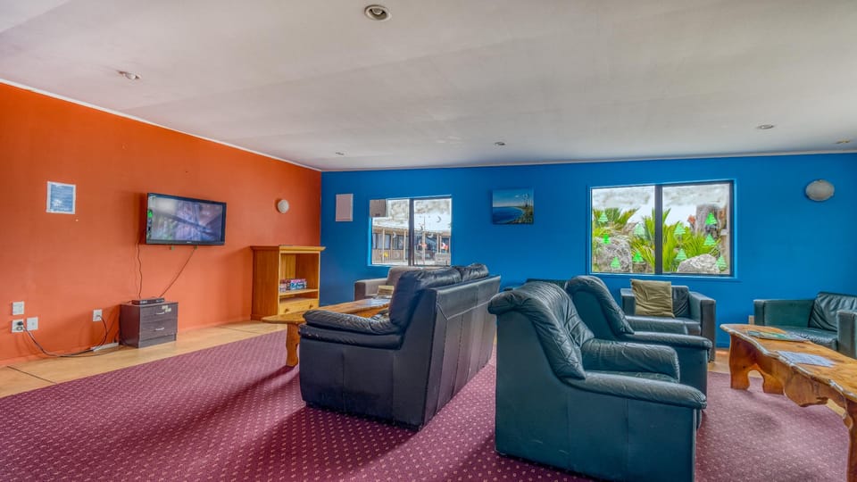 Beachcomber Lodge & Backpacker Lodge in Northland