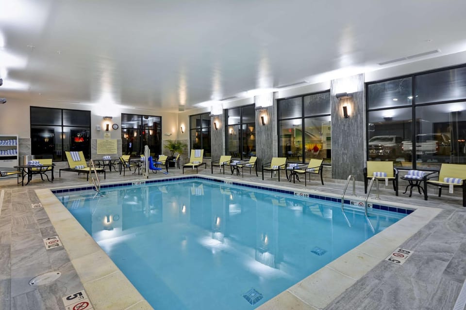 Hampton Inn & Suites Detroit/Warren Hotel in Warren
