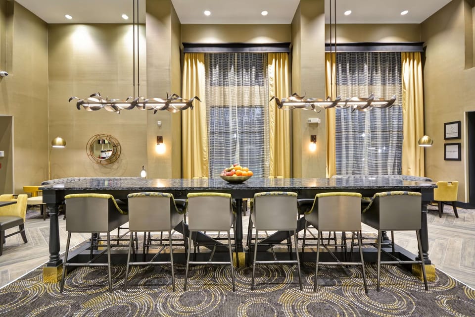 Hampton Inn & Suites Detroit/Warren Hotel in Warren